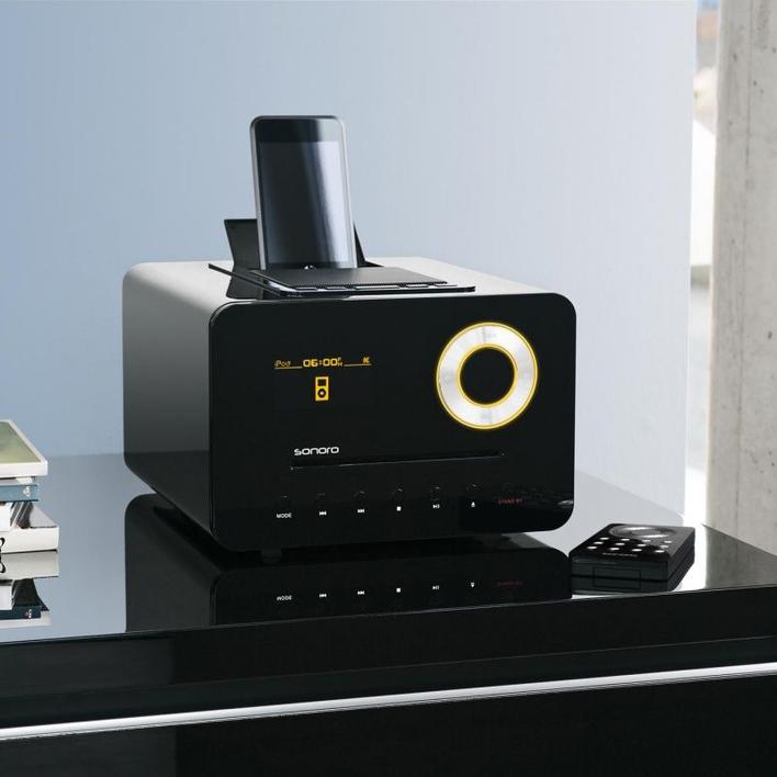 Black player for smartphone